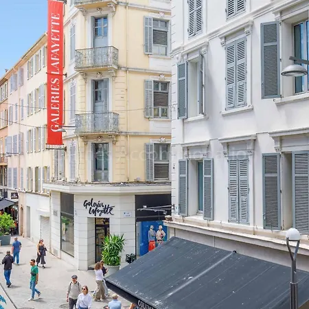 August Apartman Cannes