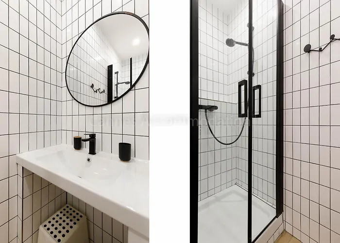 August * Κάννες