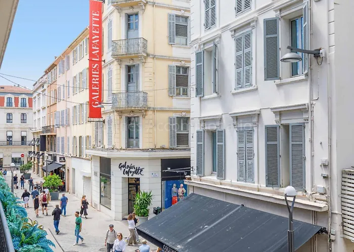 August Διαμέρισμα Κάννες